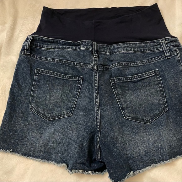 Gap maternity jean shorts - Picture 2 of 2